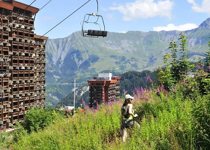 Goelia Les Terrasses Du Corbier 2*